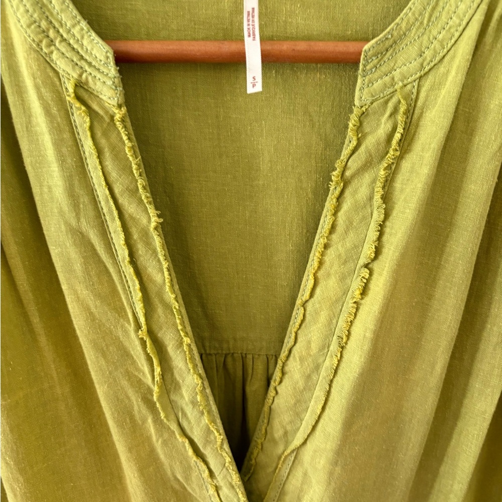 Free People Get Away With Me Tunic in Frosted Fern. Size Small. - Picture 6 of 16